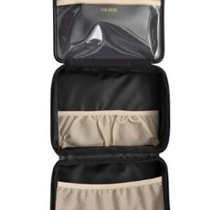 Beige toiletry organizer